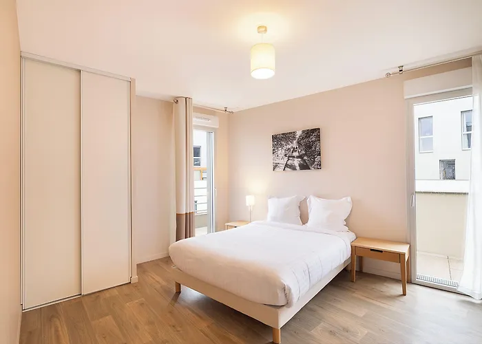 Zenao 4* Montreuil (Seine-Saint-Denis)