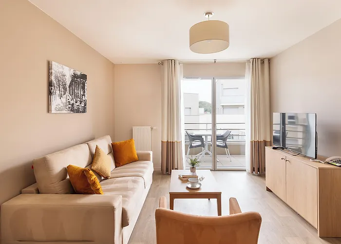 Zenao 4* Montreuil (Seine-Saint-Denis)